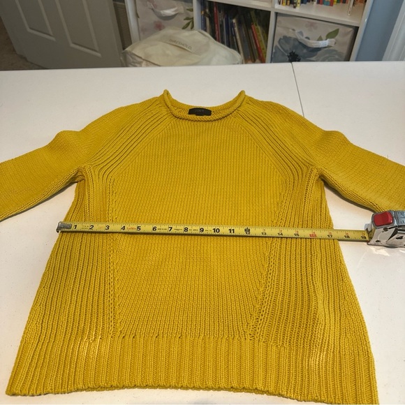 J.Crew Sweater Women’s Size XS Cream Cable-Knit Chunky Preppy Classic Pullover - Picture 3 of 4